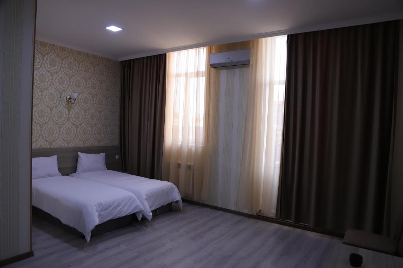 Lime Hotel & Restaurant Complex Gjumri Exterior foto A room at the hotel